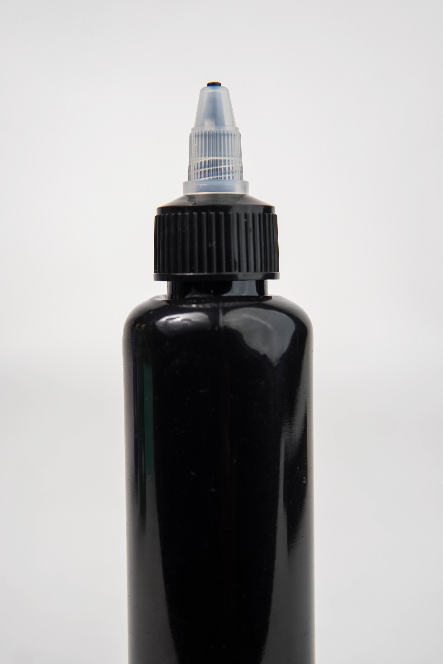 Oil Applicator Bottle with Nozle Lock